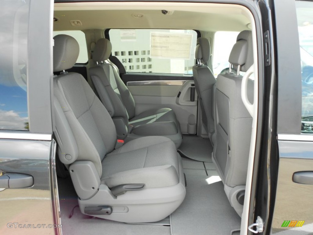 Aero Gray Interior 2012 Volkswagen Routan S Photo #59269647