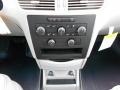 Aero Gray Controls Photo for 2012 Volkswagen Routan #59269692
