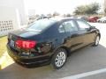 Black - Jetta SE Sedan Photo No. 7