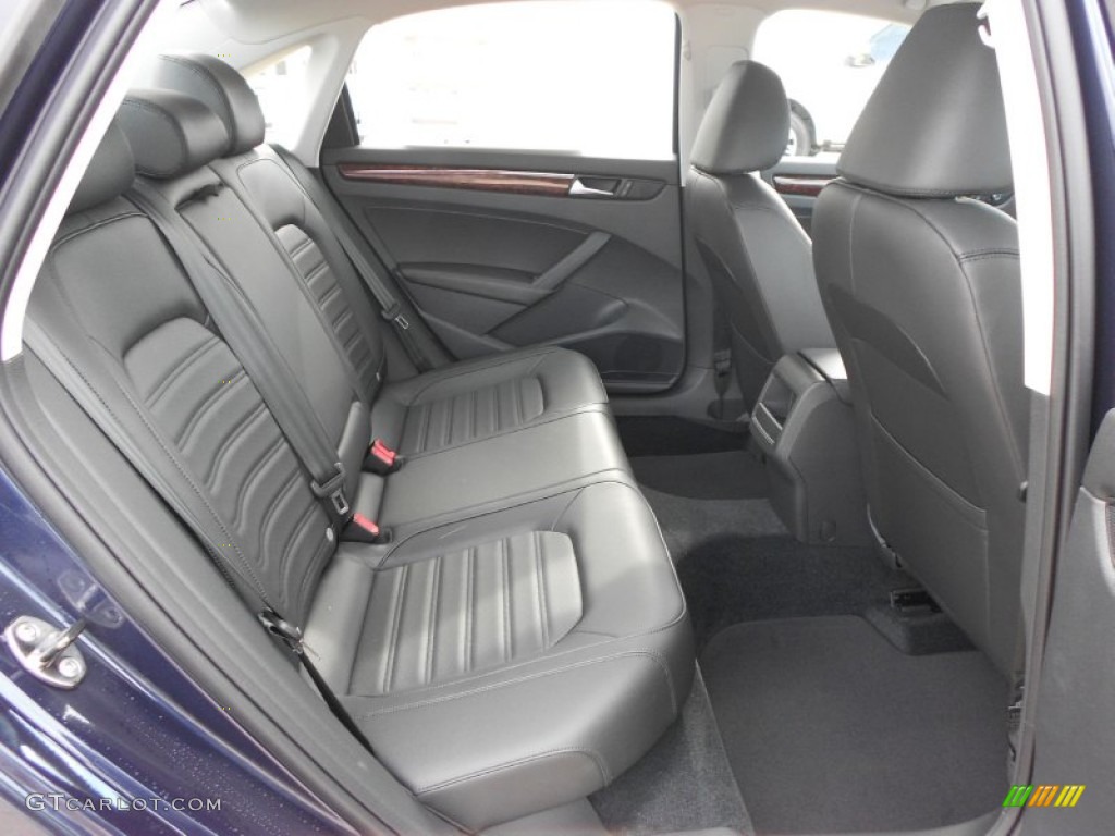 Titan Black Interior 2012 Volkswagen Passat 2.5L SEL Photo #59273304