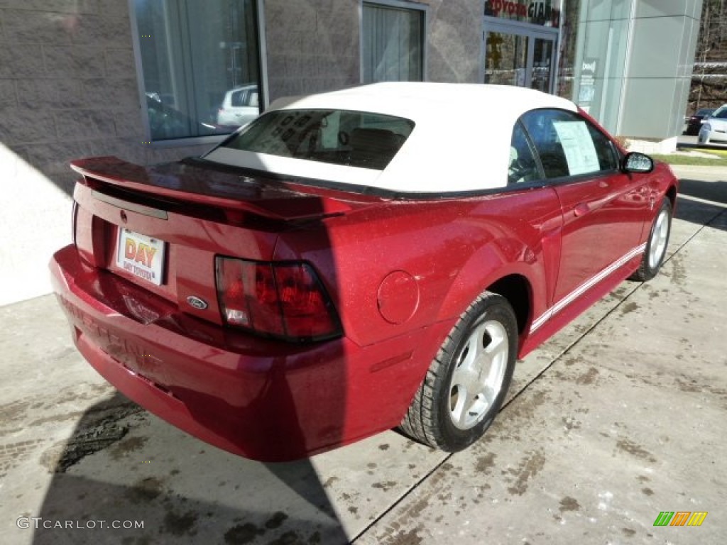 2001 Mustang V6 Convertible - Laser Red Metallic / Oxford White photo #2
