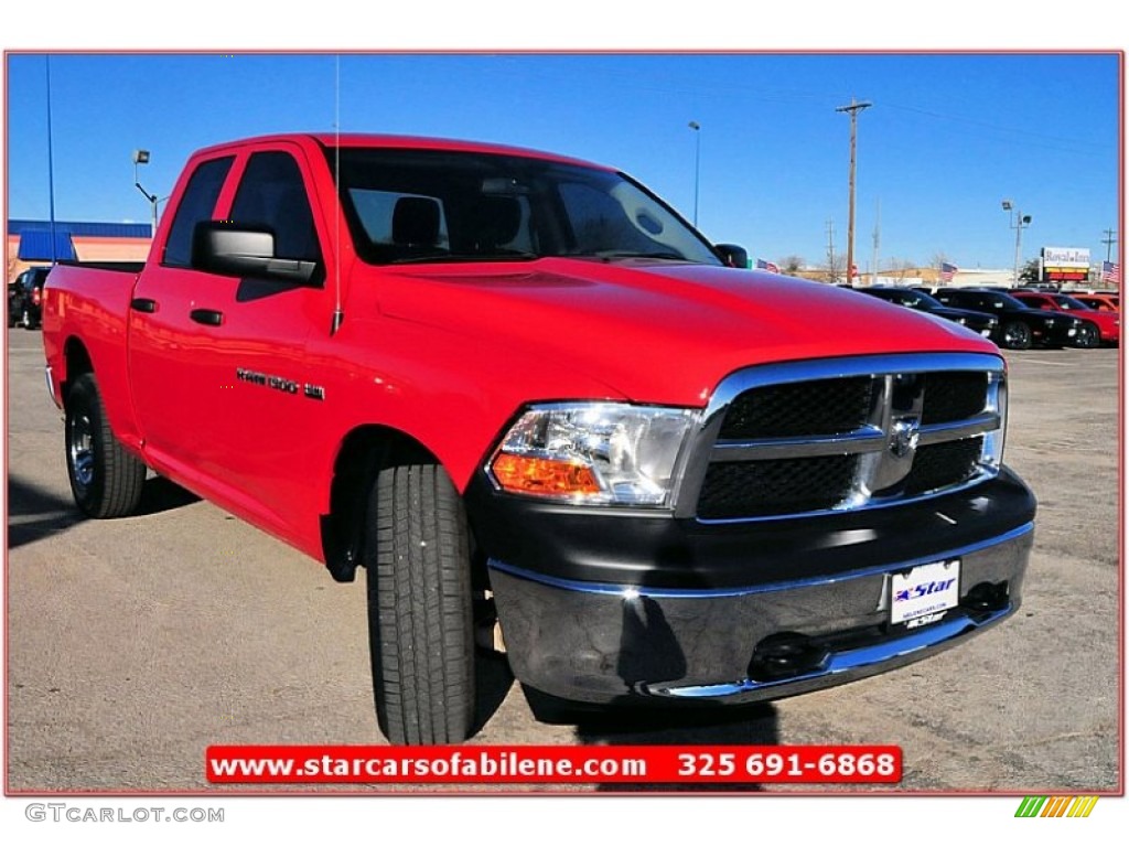 2011 Ram 1500 ST Quad Cab 4x4 - Flame Red / Dark Slate Gray/Medium Graystone photo #9