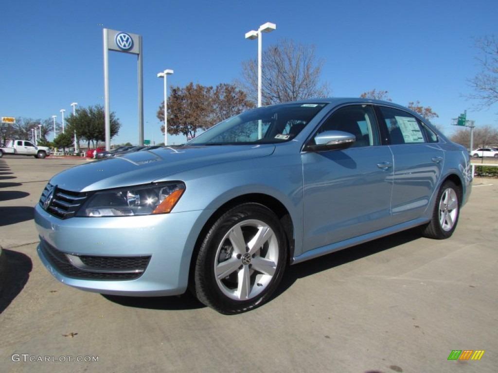 2012 Passat 2.5L SE - Glacier Blue Metallic / Titan Black photo #1