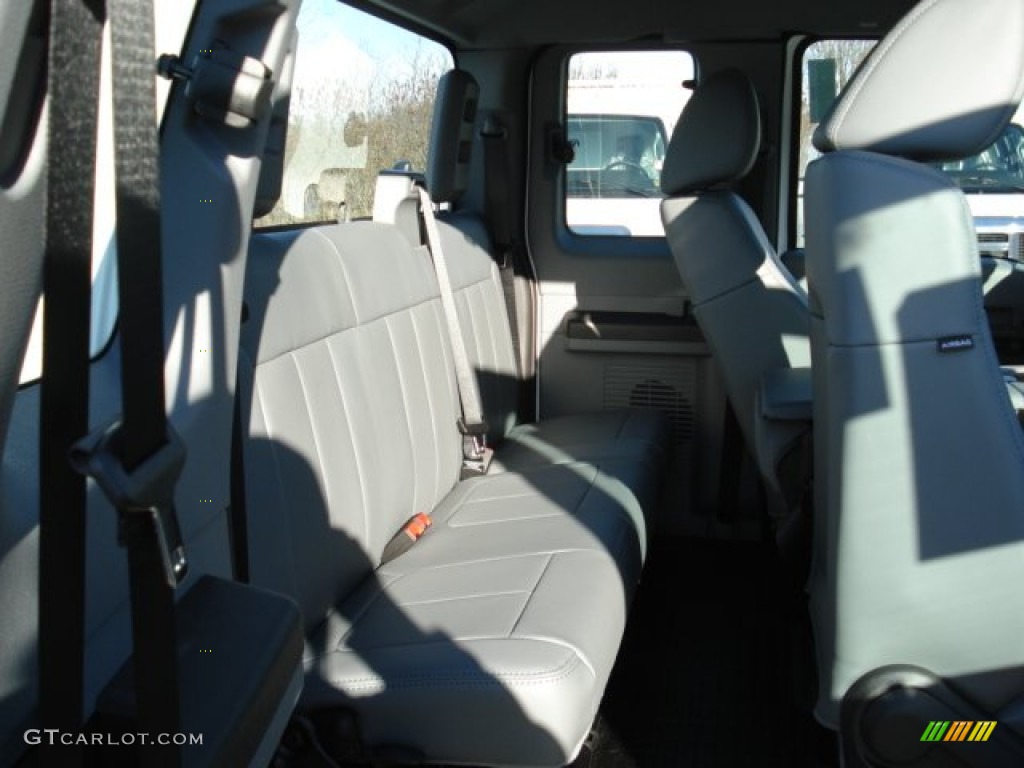 2012 F350 Super Duty XL SuperCab 4x4 - Oxford White / Steel photo #15