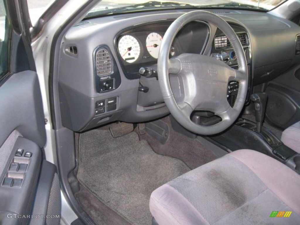 Gray Interior 1999 Nissan Pathfinder SE Photo #59284761