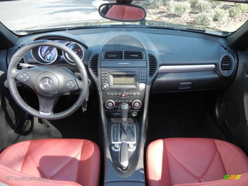 2009 Mercedes-Benz SLK 350 Roadster Black/Red Dashboard Photo #59286210