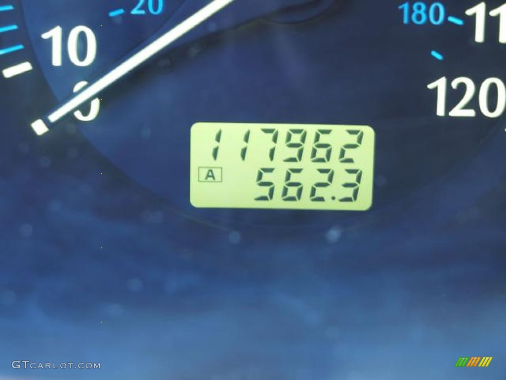 2001 QX4 4x4 - Tuscan Beige Metallic / Stone Beige photo #16