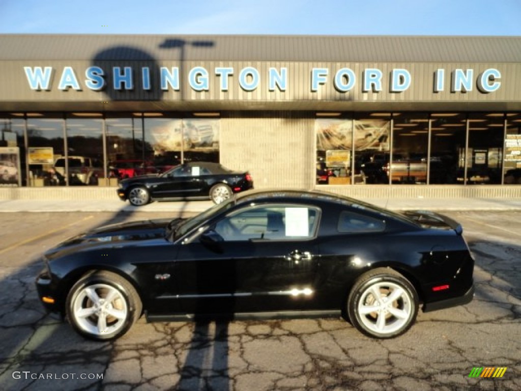 Ebony Black Ford Mustang