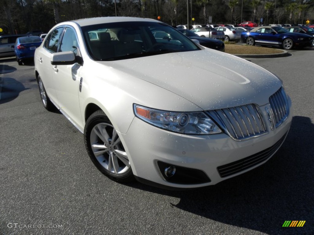 2009 MKS Sedan - White Chocolate Tri-Coat / Light Camel photo #1