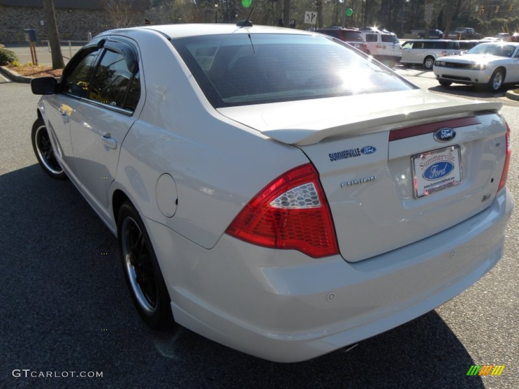 2010 Fusion SE V6 - White Platinum Tri-coat Metallic / Medium Light Stone photo #16