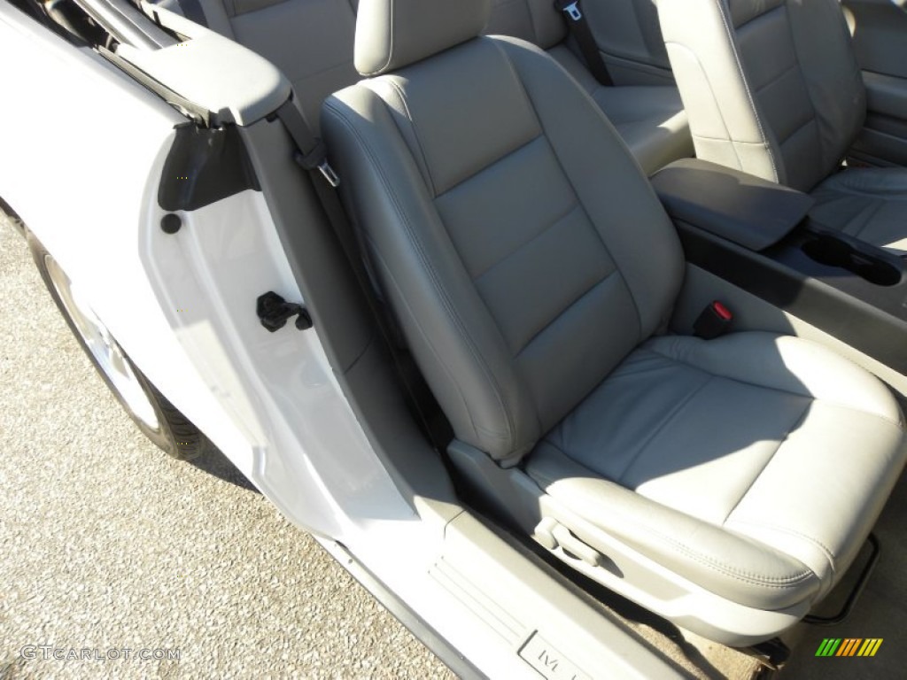 2007 Mustang V6 Premium Convertible - Performance White / Light Graphite photo #7