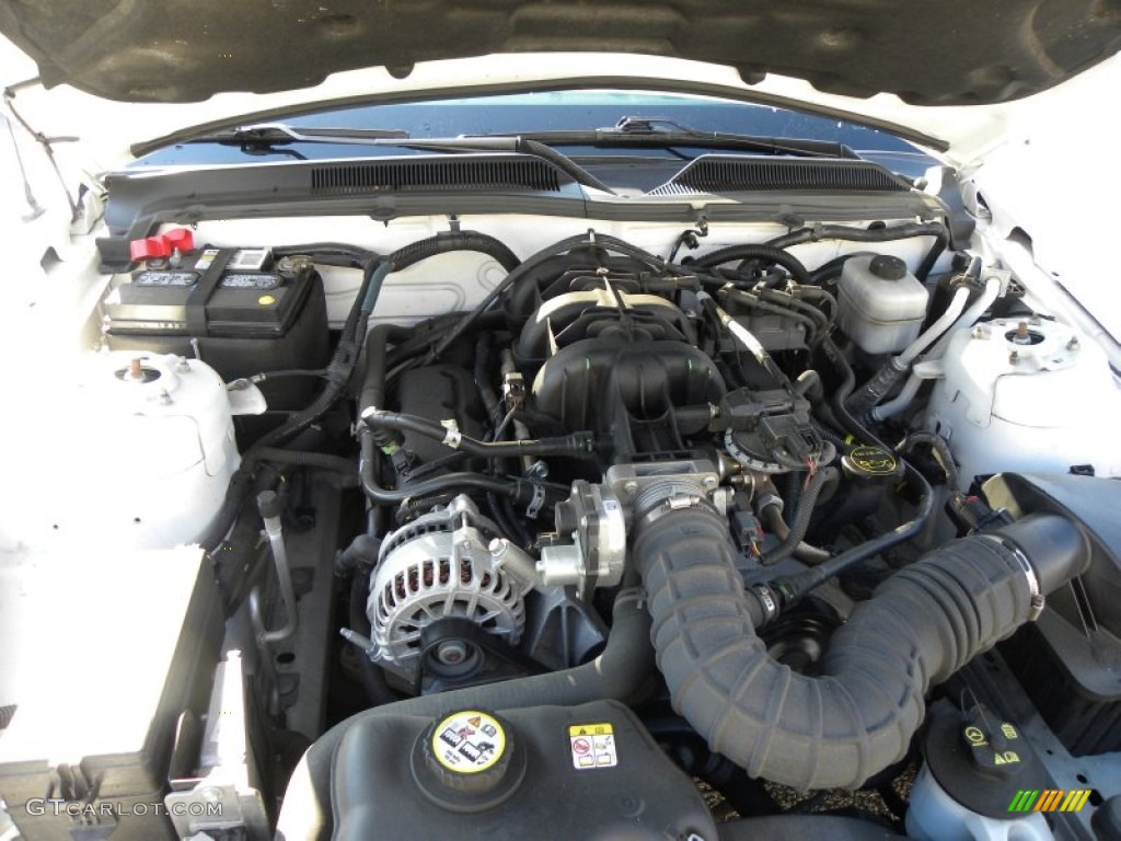 2007 Mustang V6 Premium Convertible - Performance White / Light Graphite photo #15