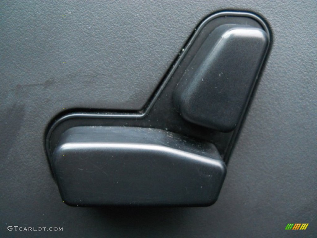 2010 Sebring Limited Sedan - Brilliant Black Crystal Pearl / Dark Slate Gray photo #8