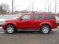 Red Brick - Pathfinder SE 4x4 Photo No. 14