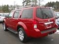 Red Brick - Pathfinder SE 4x4 Photo No. 15