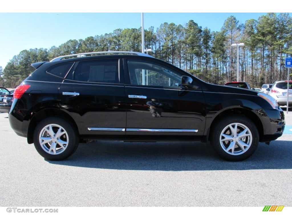 2011 Rogue SV - Wicked Black / Gray photo #6
