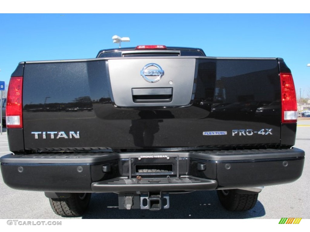 2012 Titan Pro-4X Crew Cab 4x4 - Galaxy Black / Pro 4X Charcoal photo #4