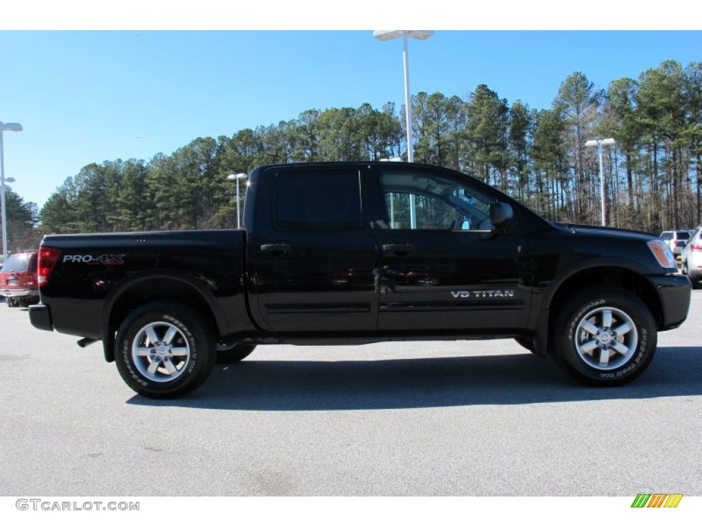 2012 Titan Pro-4X Crew Cab 4x4 - Galaxy Black / Pro 4X Charcoal photo #6