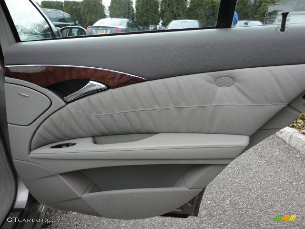 2004 Mercedes-Benz E 500 4Matic Sedan Ash Door Panel Photo #59300243