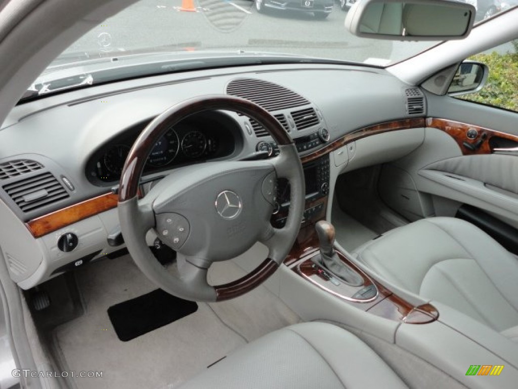 2004 Mercedes-Benz E 500 4Matic Sedan Dashboard Photos