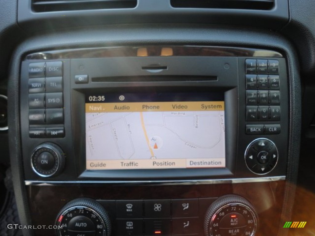 2010 Mercedes-Benz R 350 4Matic Controls Photo #59301587