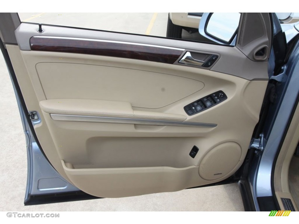 2007 Mercedes-Benz ML 320 CDI 4Matic Macadamia Door Panel Photo #59303775