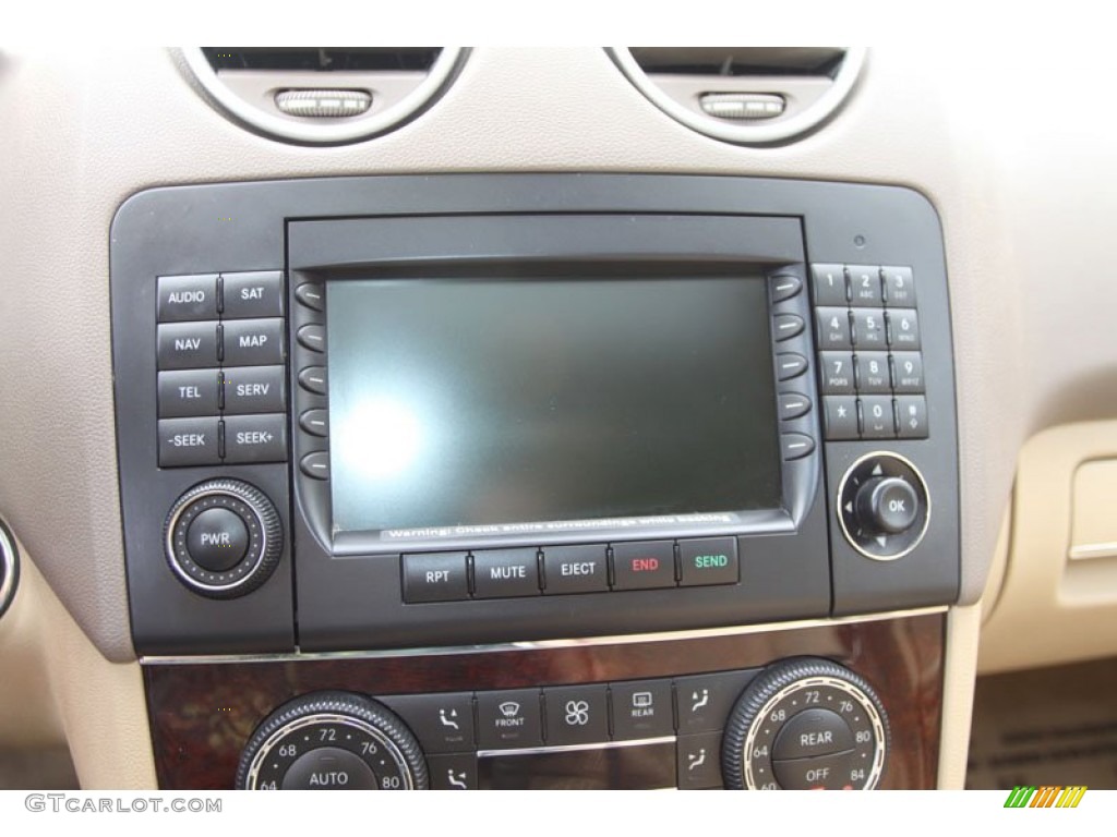 2007 Mercedes-Benz ML 320 CDI 4Matic Controls Photo #59303903