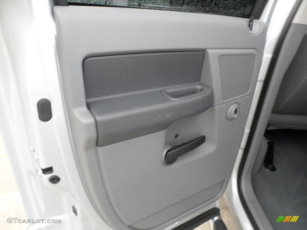 2008 Ram 1500 SXT Quad Cab 4x4 - Bright Silver Metallic / Medium Slate Gray photo #26