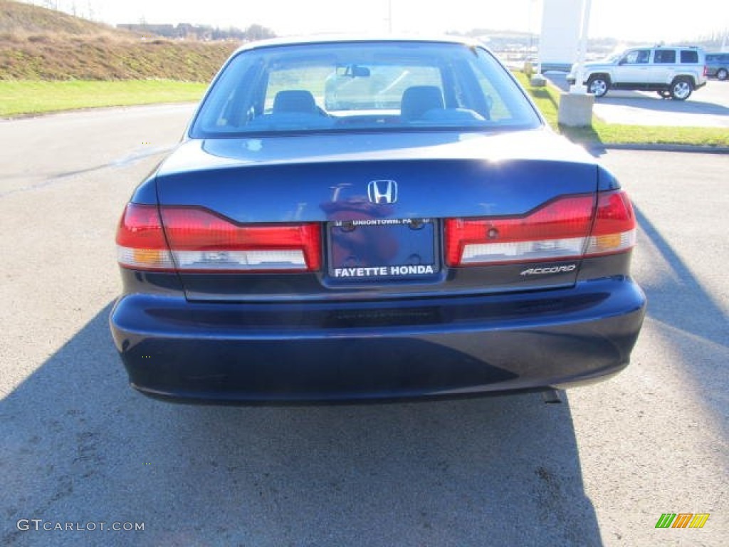 2002 Accord VP Sedan - Eternal Blue Pearl / Quartz Gray photo #3