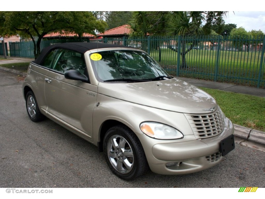 2005 PT Cruiser Touring Turbo Convertible - Linen Gold Metallic Pearl / Taupe/Pearl Beige photo #13