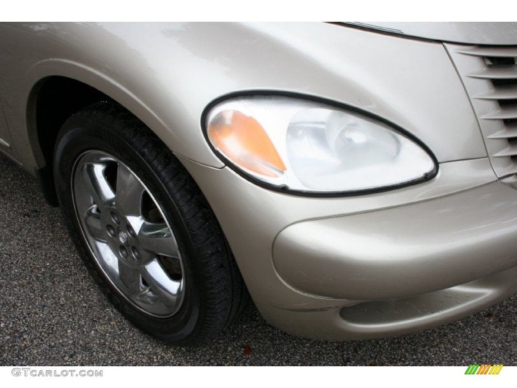 2005 PT Cruiser Touring Turbo Convertible - Linen Gold Metallic Pearl / Taupe/Pearl Beige photo #17