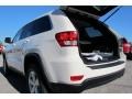 Stone White - Grand Cherokee Laredo Photo No. 14