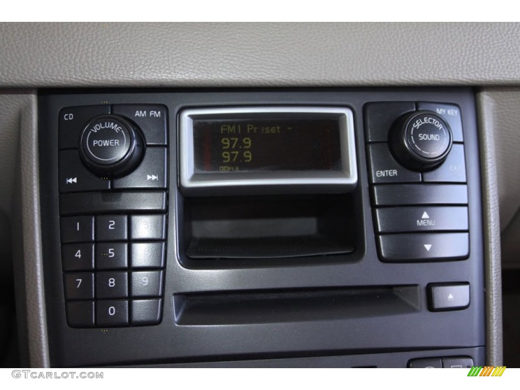 2004 Volvo XC90 2.5T Controls Photo #59325473