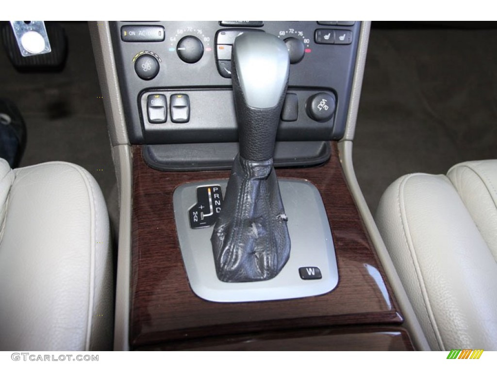 2004 Volvo XC90 2.5T 5 Speed Automatic Transmission Photo #59325536