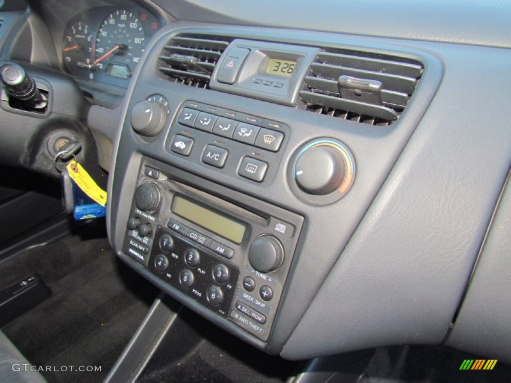 2000 Honda Accord EX Coupe Controls Photo #59328704