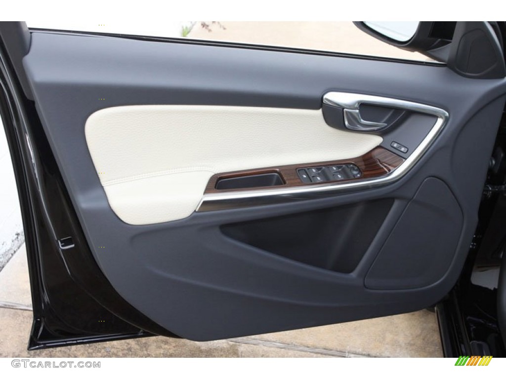 2012 Volvo S60 T6 AWD Door Panel Photos