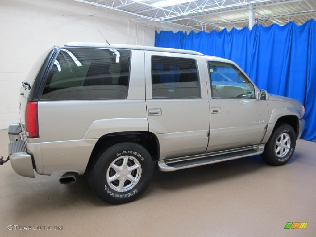 2000 Escalade 4WD - Silver Sand / Neutral Shale photo #10