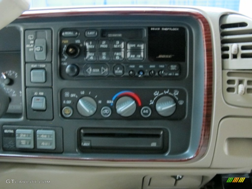 2000 Escalade 4WD - Silver Sand / Neutral Shale photo #31