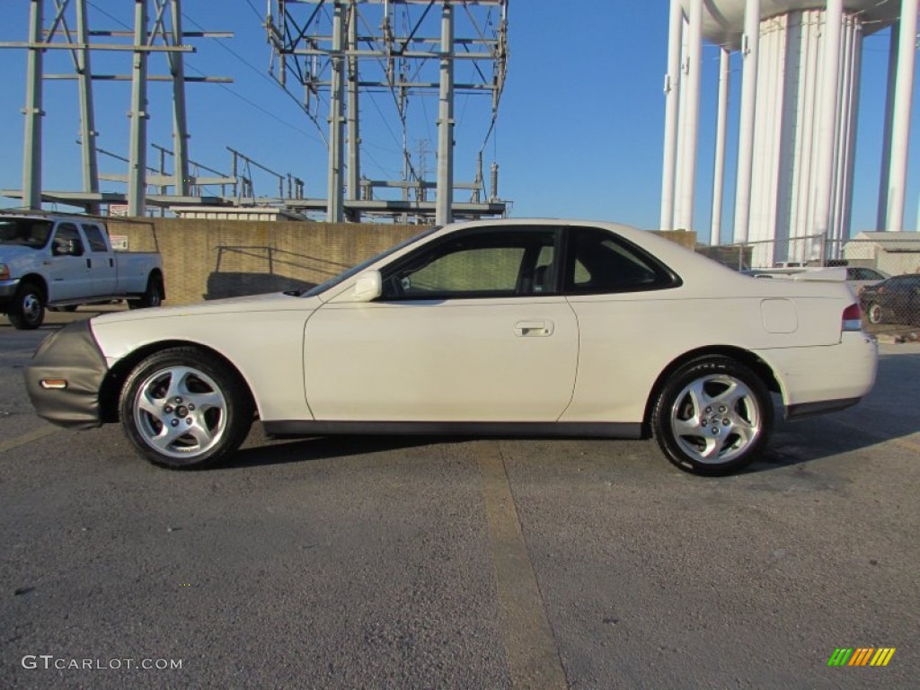 Premium White Pearl Honda Prelude