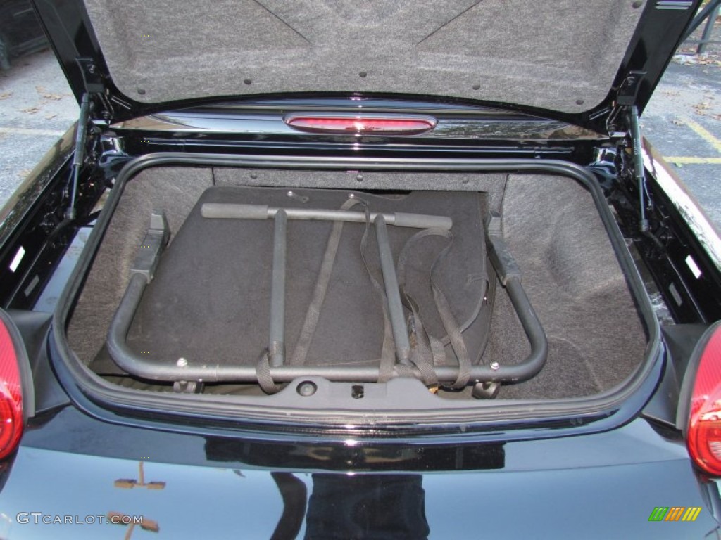 2002 Ford Thunderbird Premium Roadster Trunk Photo #59333746
