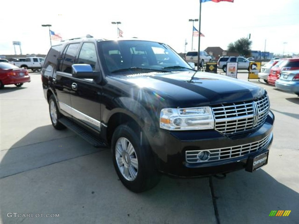 2008 Navigator Luxury - Black / Charcoal Black photo #3