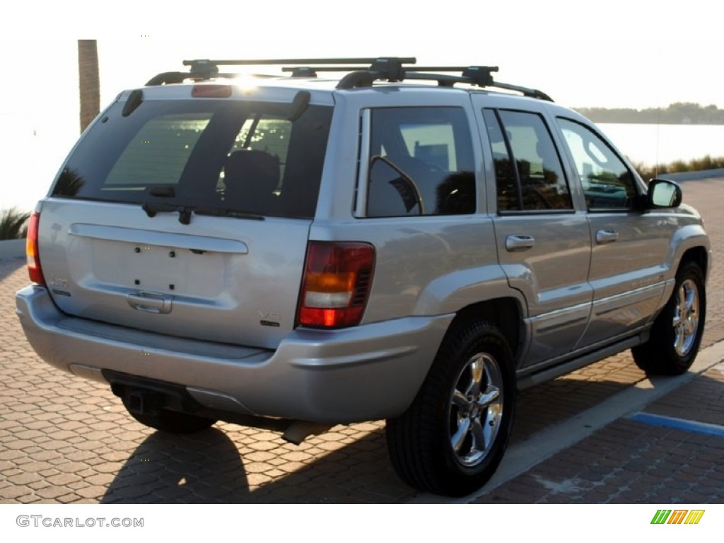 2004 Grand Cherokee Overland 4x4 - Bright Silver Metallic / Dark Slate Gray photo #4