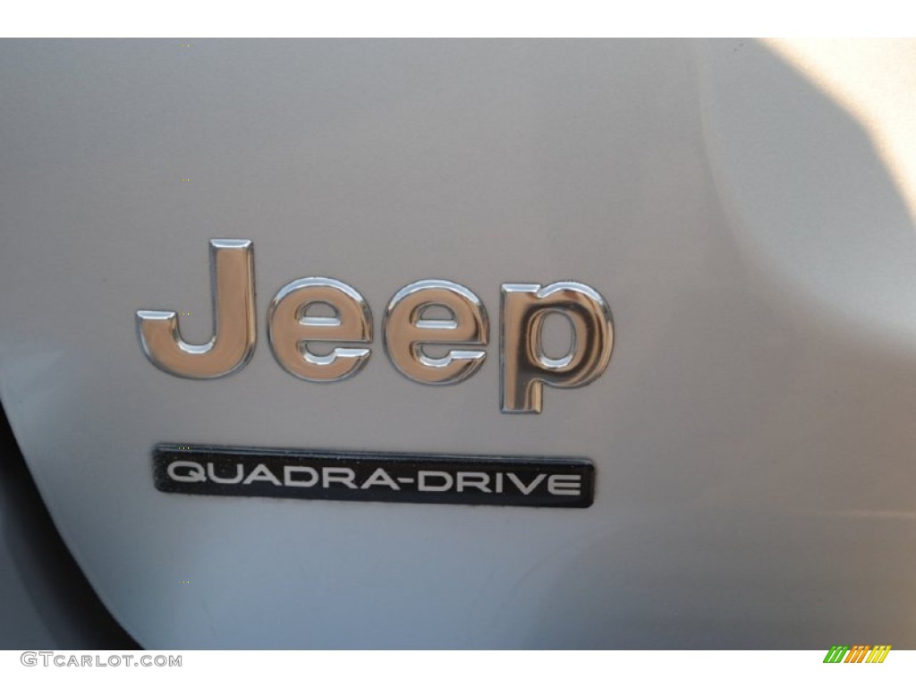 2004 Jeep Grand Cherokee Overland 4x4 Marks and Logos Photo #59344708