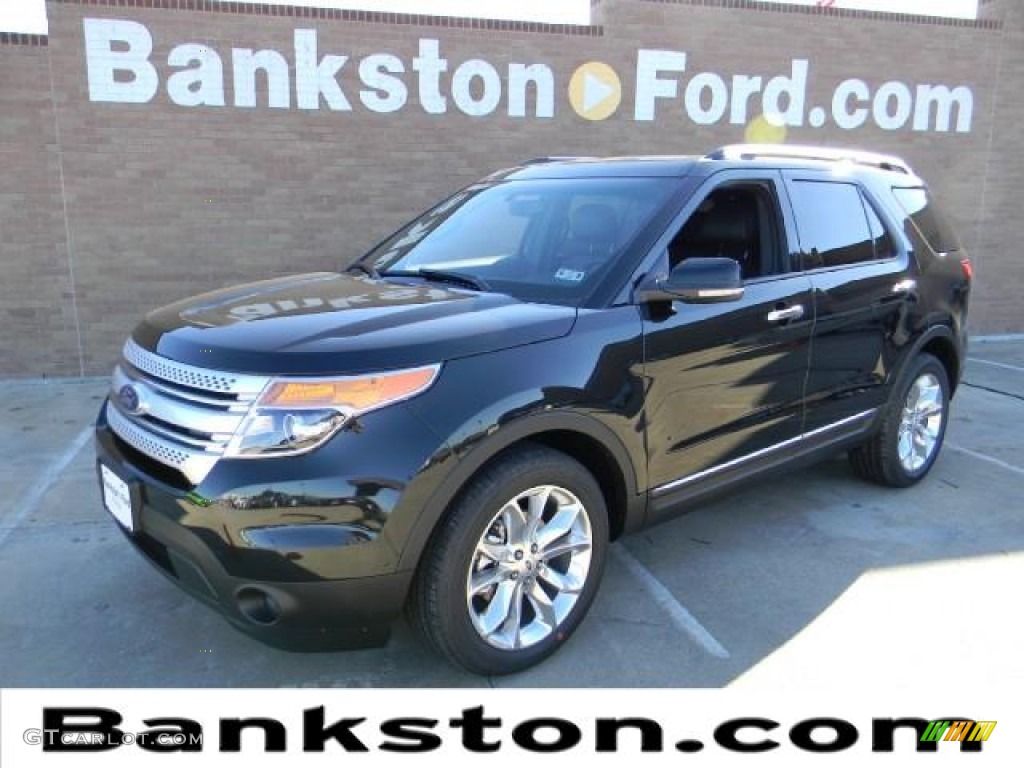 2012 Explorer XLT - Tuxedo Black Metallic / Charcoal Black photo #1