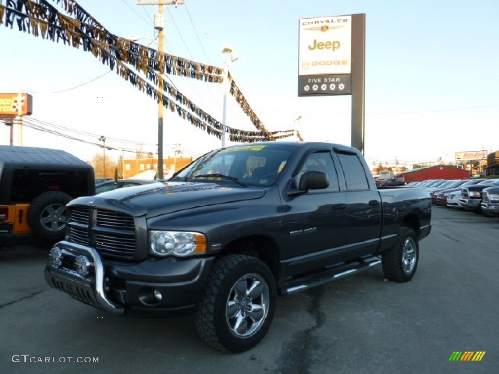 2004 Ram 1500 Laramie Quad Cab 4x4 - Graphite Metallic / Dark Slate Gray photo #1