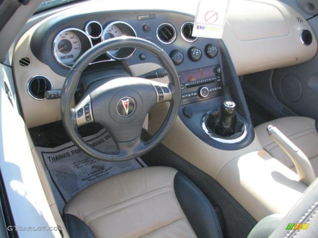 Steel/Sand Interior 2006 Pontiac Solstice Roadster Photo #59347294