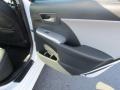 Super White - Camry SE Photo No. 10