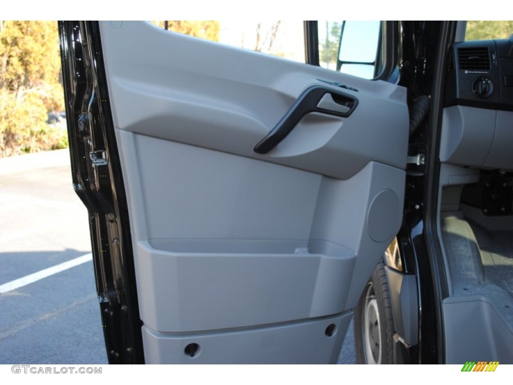 2011 Sprinter 2500 High Roof Passenger Van - Black / Black photo #10