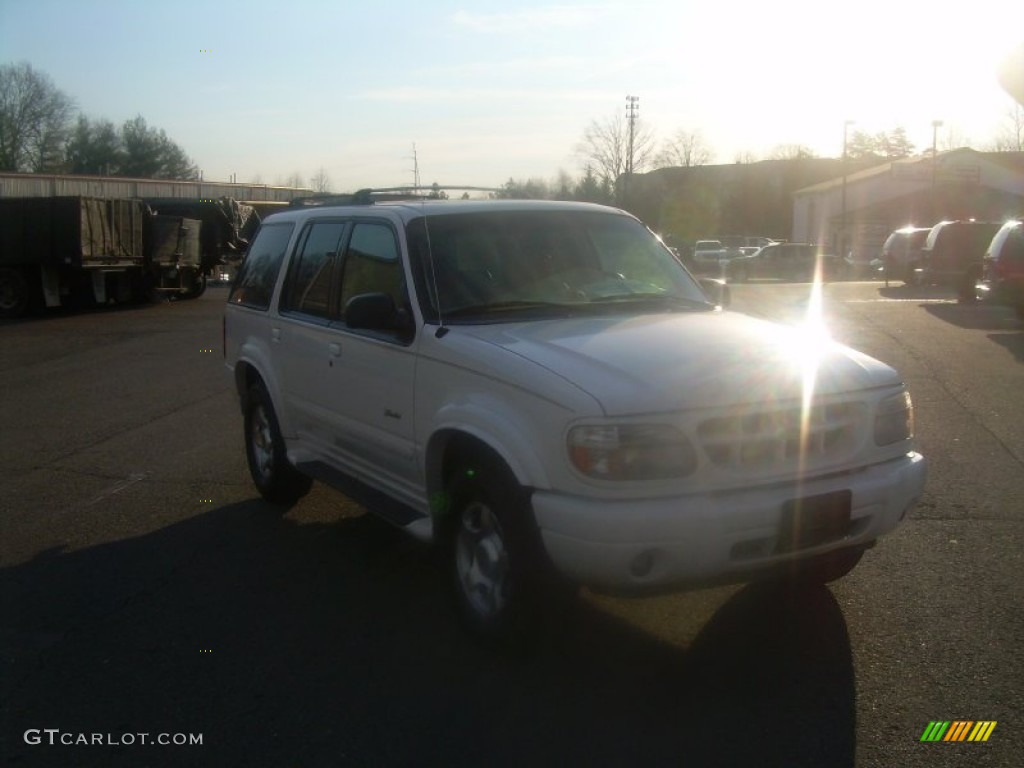 2000 Explorer Limited 4x4 - White Pearl Tri Coat Metallic / Medium Prairie Tan photo #2