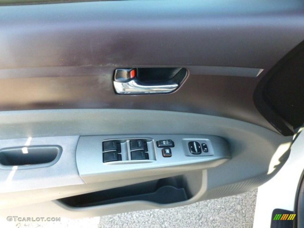 2005 Prius Hybrid - Super White / Gray/Burgundy photo #17